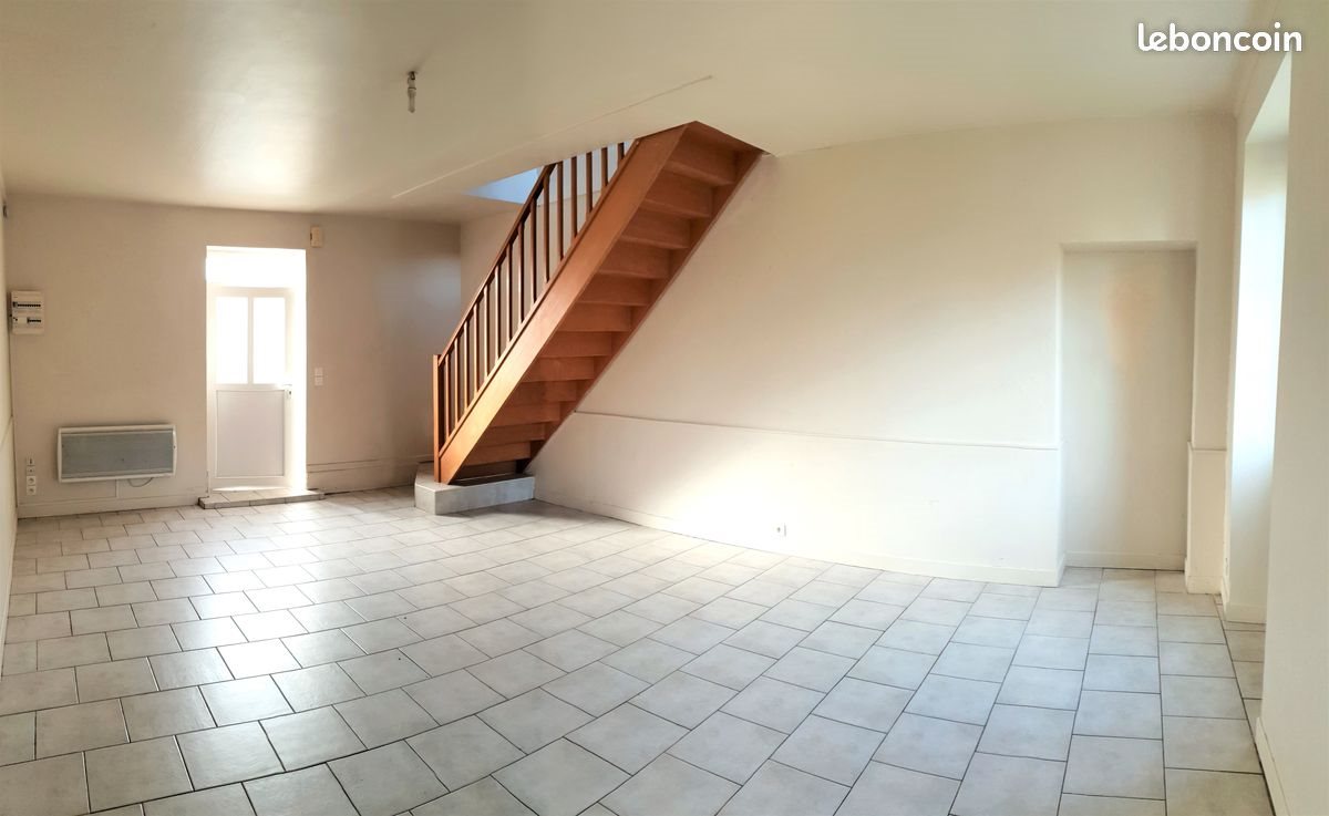 Appartement à louer, 91m², Moulins-sur-Ouanne