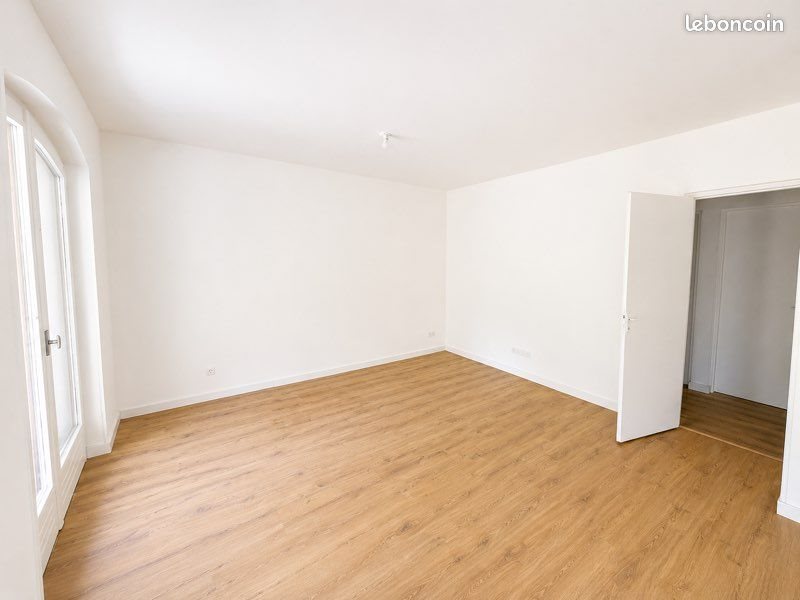 Appartement à louer, 70m², Montrabé