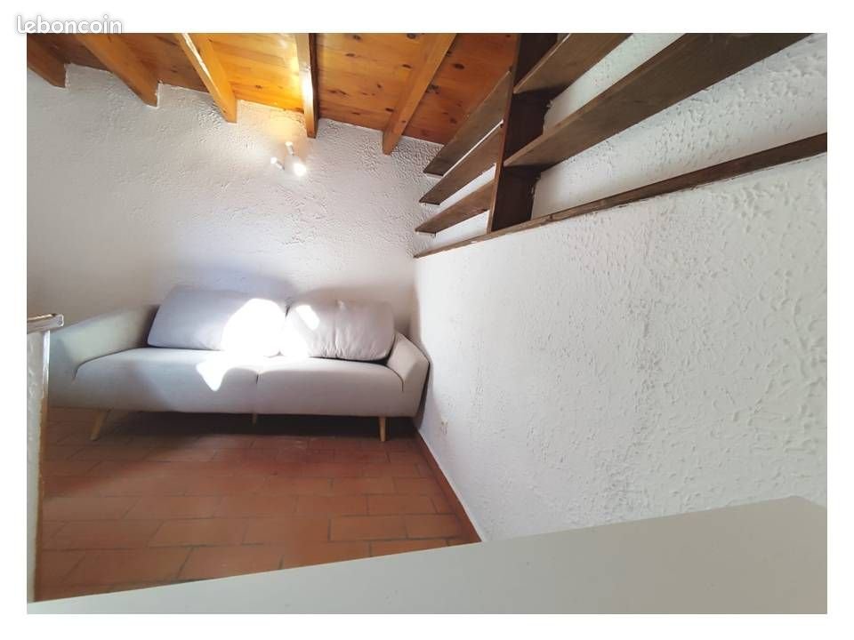 Appartement à louer, 24m², Poussan