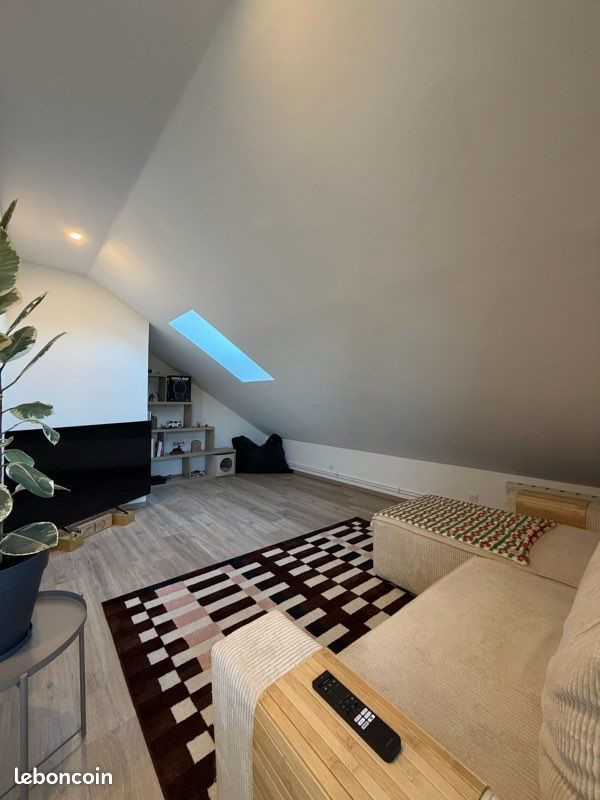 Appartement à louer, 80m², Morbier