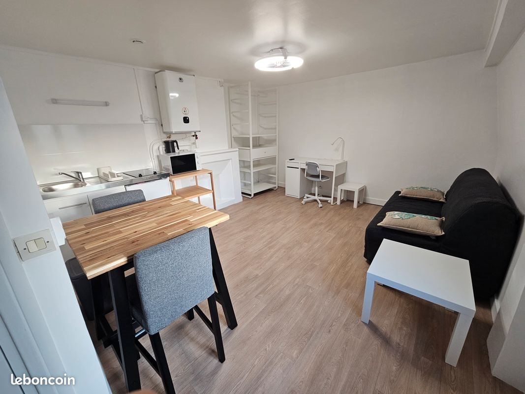 Appartement à louer, 18m², Versailles