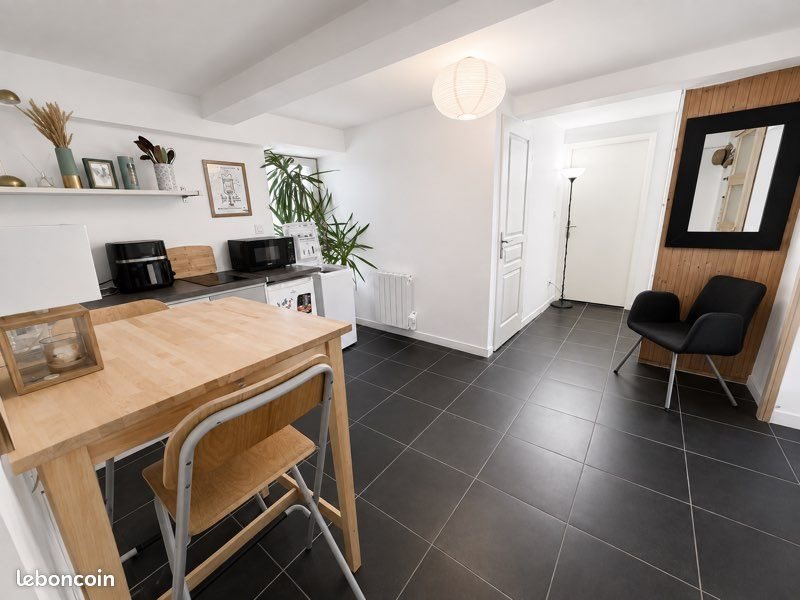 Appartement à louer, 28m², Gleizé