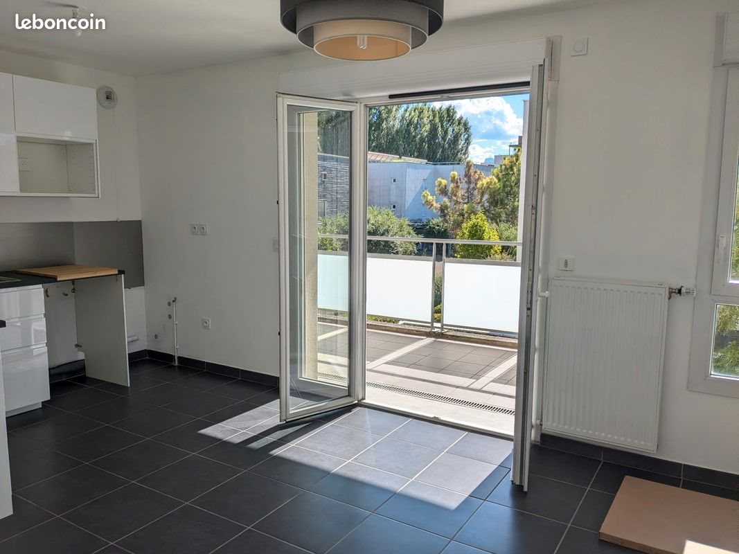 Appartement à louer, 47m², Gières