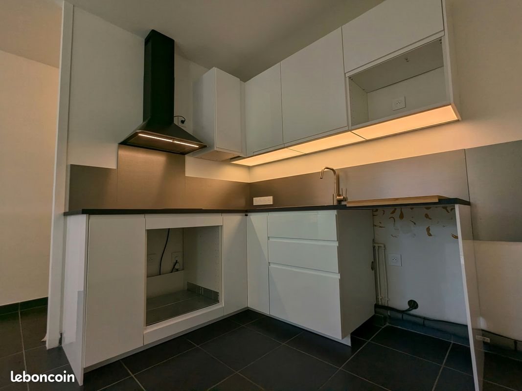 Appartement à louer, 47m², Gières