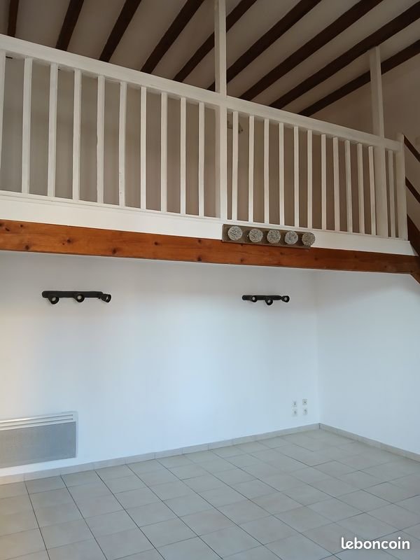 Appartement à louer, 682m², Sète