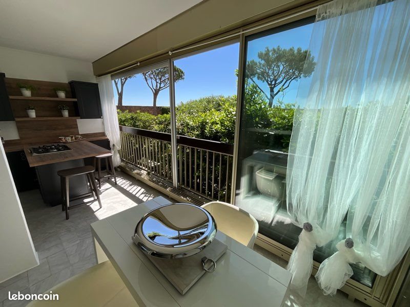 Appartement à louer, 46m², Mandelieu-la-Napoule
