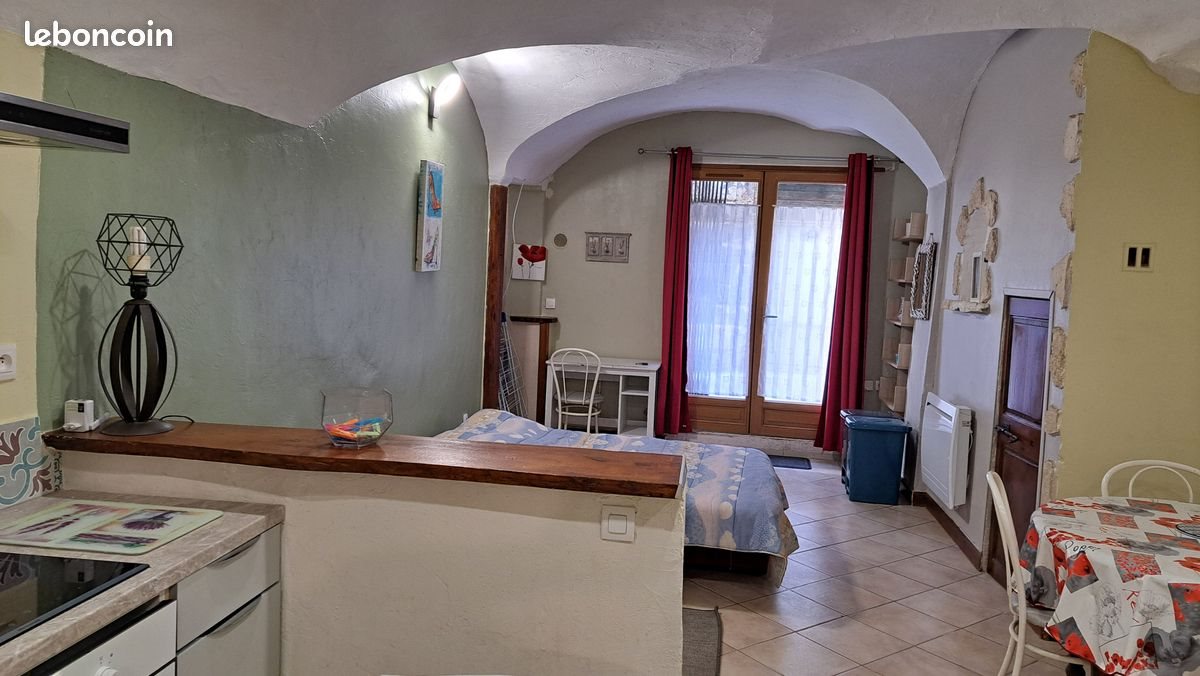 Appartement à louer, 45m², Pont-Saint-Esprit
