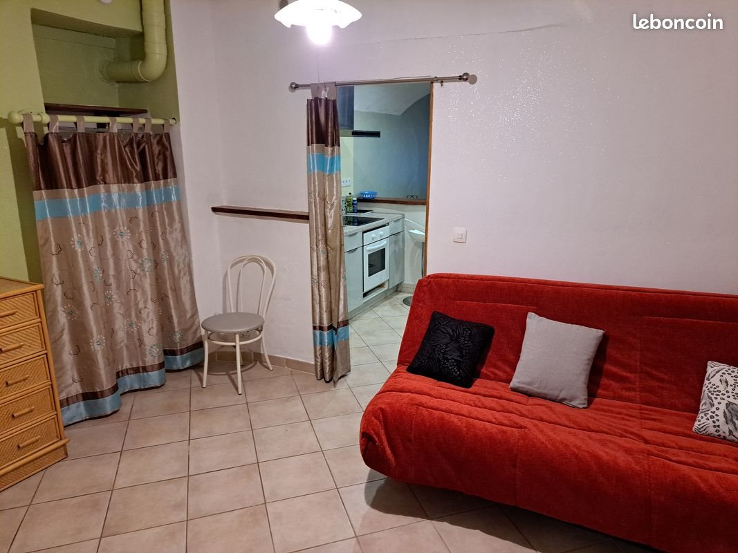 Appartement à louer, 45m², Pont-Saint-Esprit