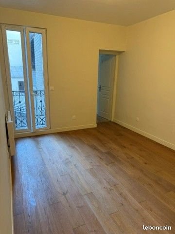 Appartement à louer, 23m², Paris 18ème