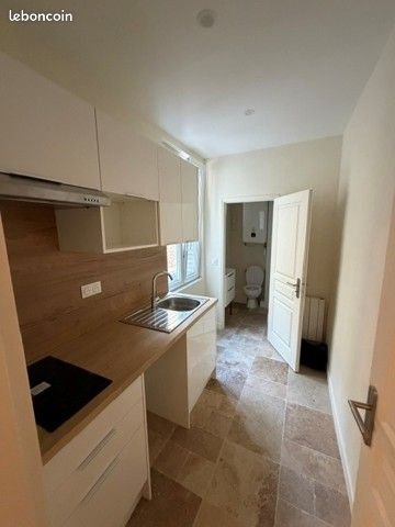 Appartement à louer, 23m², Paris 18ème