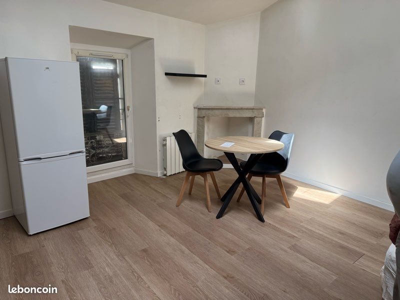 Appartement à louer, 23m², Brignoles