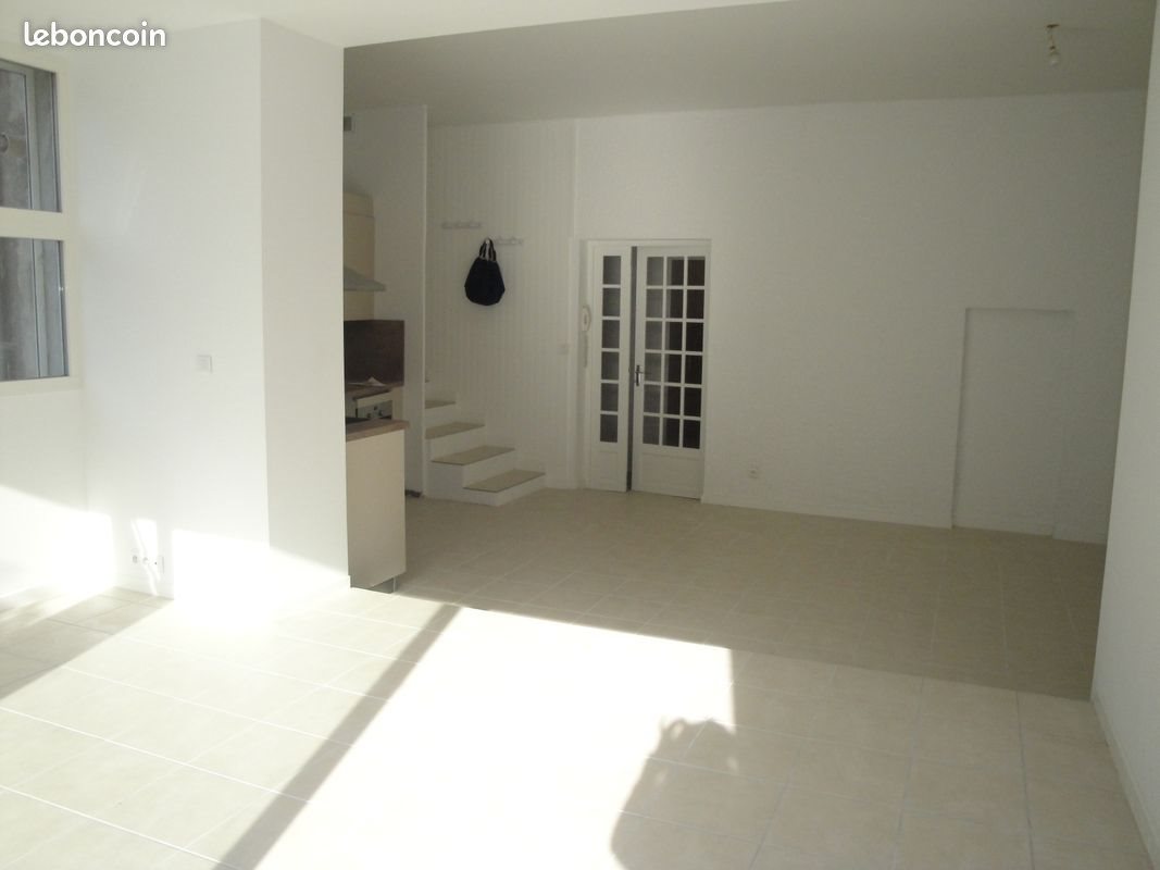Appartement à louer, 85m², Nîmes