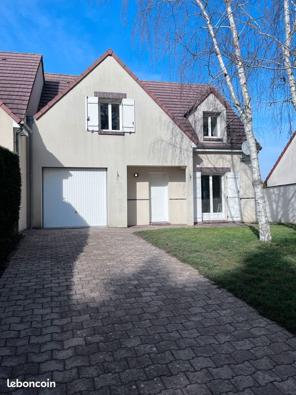 Maison à louer, 115m², Tremblay-les-Villages