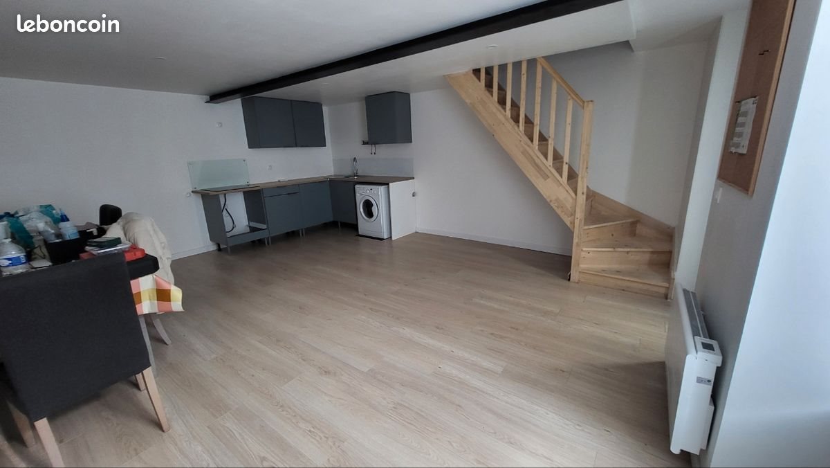 Maison à louer, 72m², Courçon