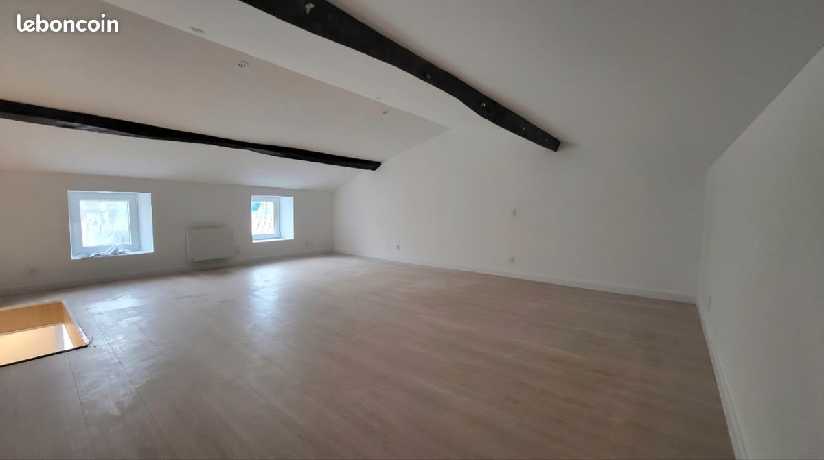 Maison à louer, 72m², Courçon