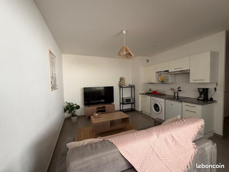 Appartement à louer, 25m², Saint-Laurent-du-Var