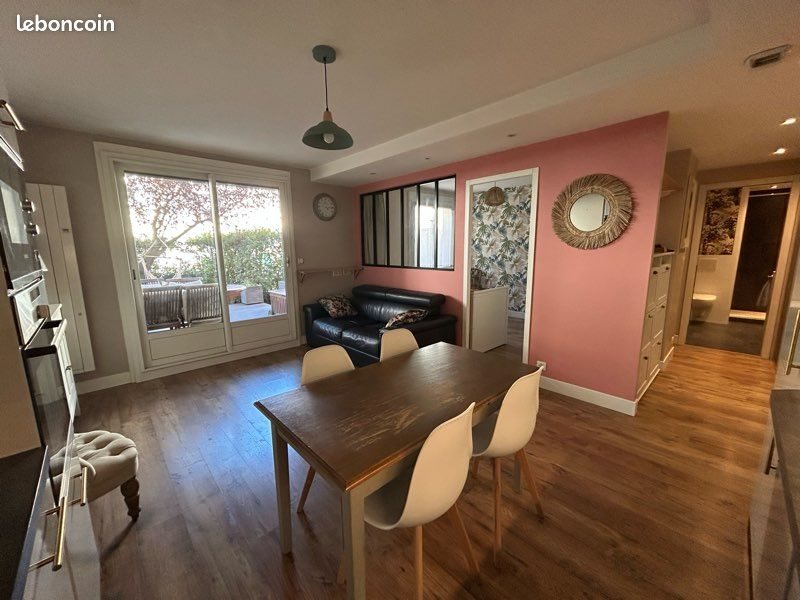 Appartement à louer, 47m², Lyon 8ème