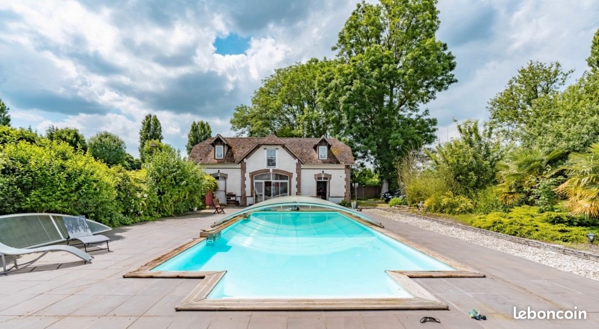 Maison à vendre, 487m², Sainte-Gemme-Moronval