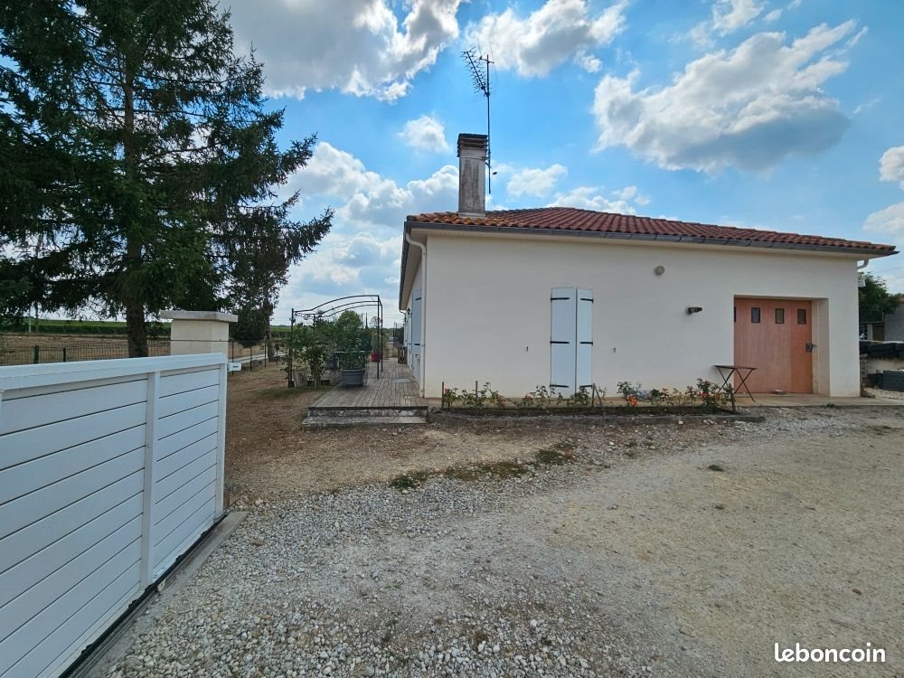 Maison à louer, 110m², Ecoyeux