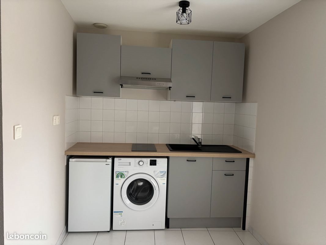 Appartement à louer, 30m², Saint-Jean-du-Falga