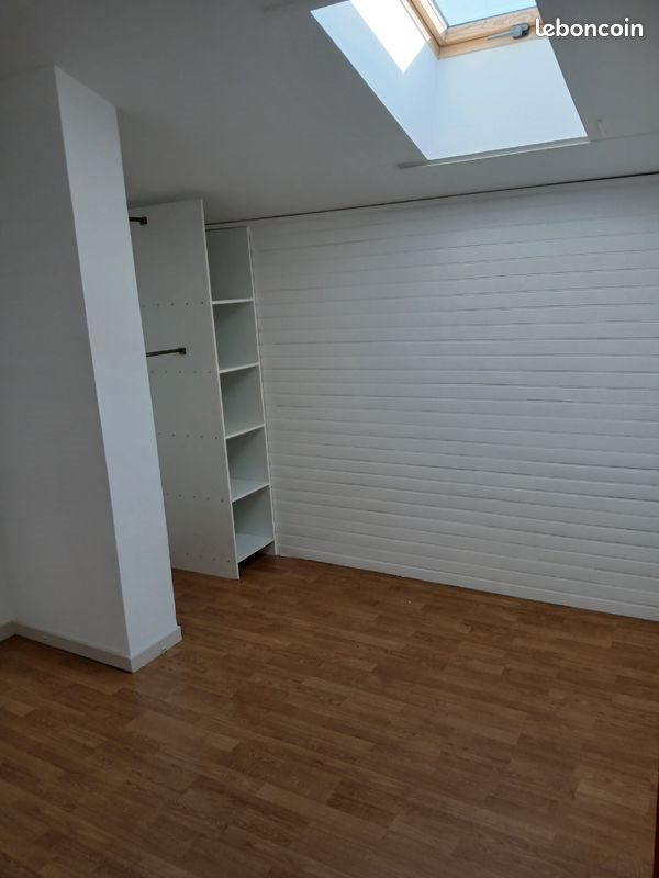 Appartement à louer, 40m², Brézins