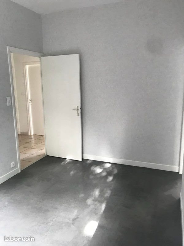 Appartement à louer, 71m², Rignac