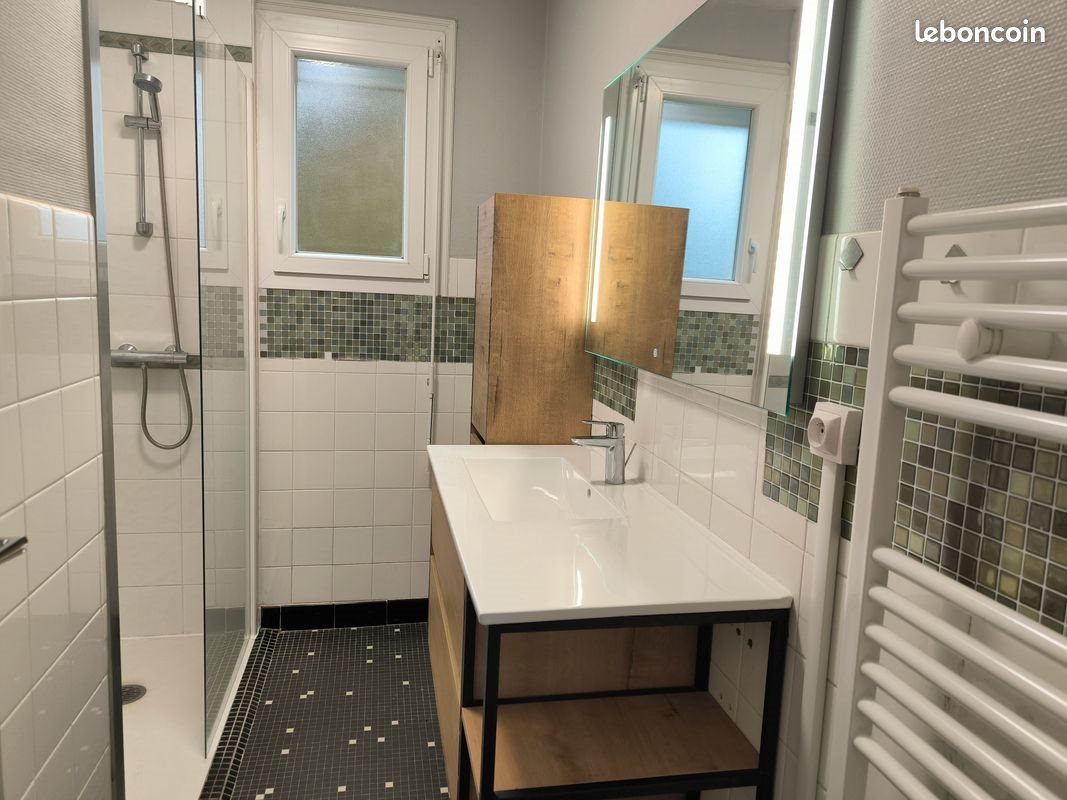 Maison à louer, 90m², Baud