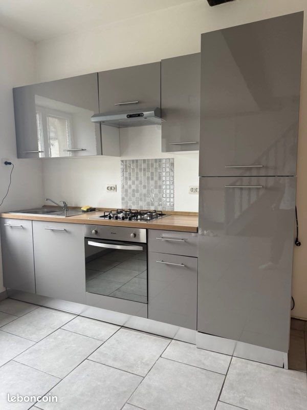 Maison à louer, 100m², Catillon-sur-Sambre