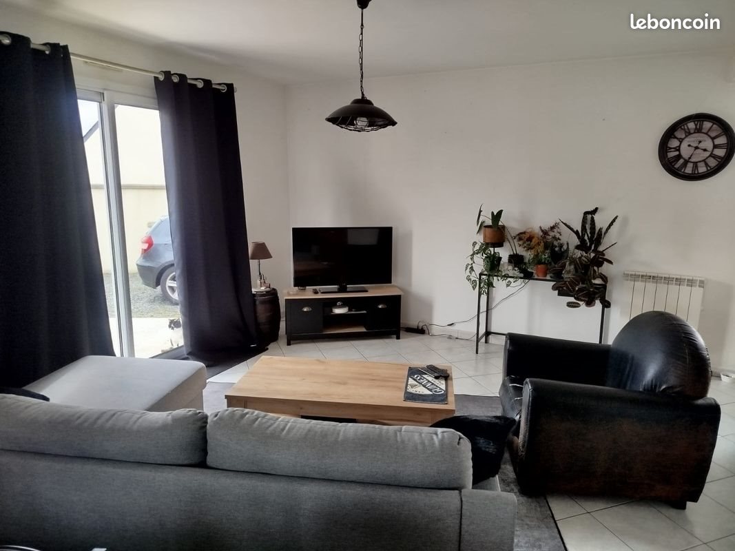 Maison à louer, 75m², Pommeret