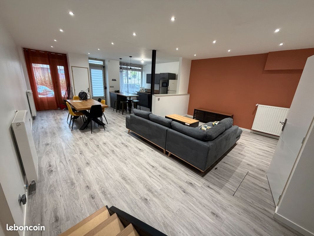 Maison à louer, 101m², Montbrison