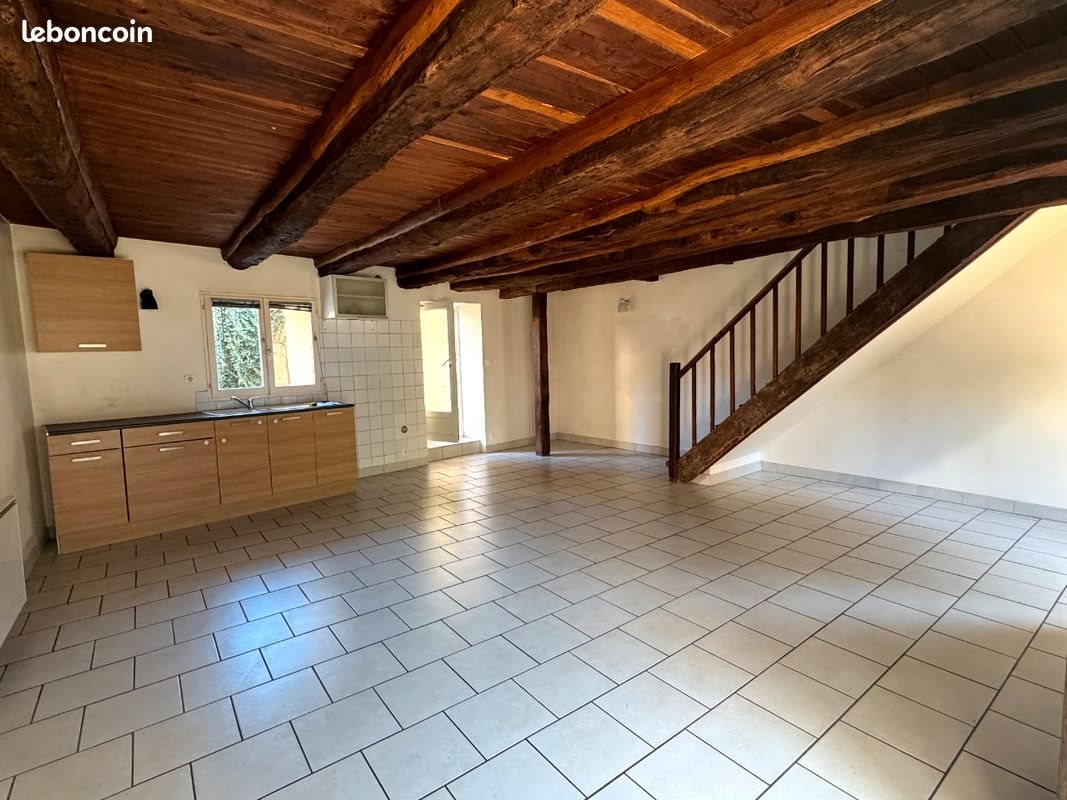 Maison à louer, 67m², Agonac