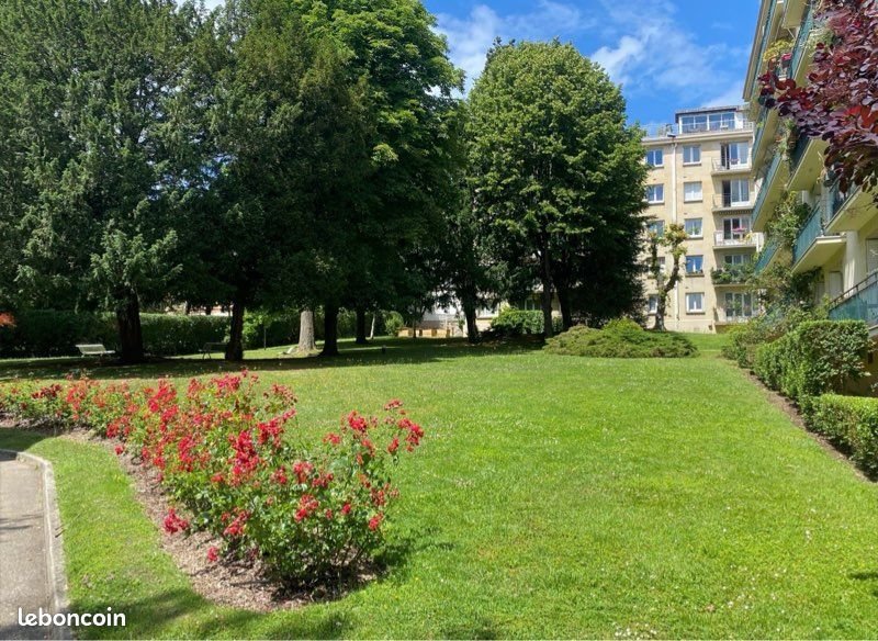 Appartement à louer, 70m², Sèvres