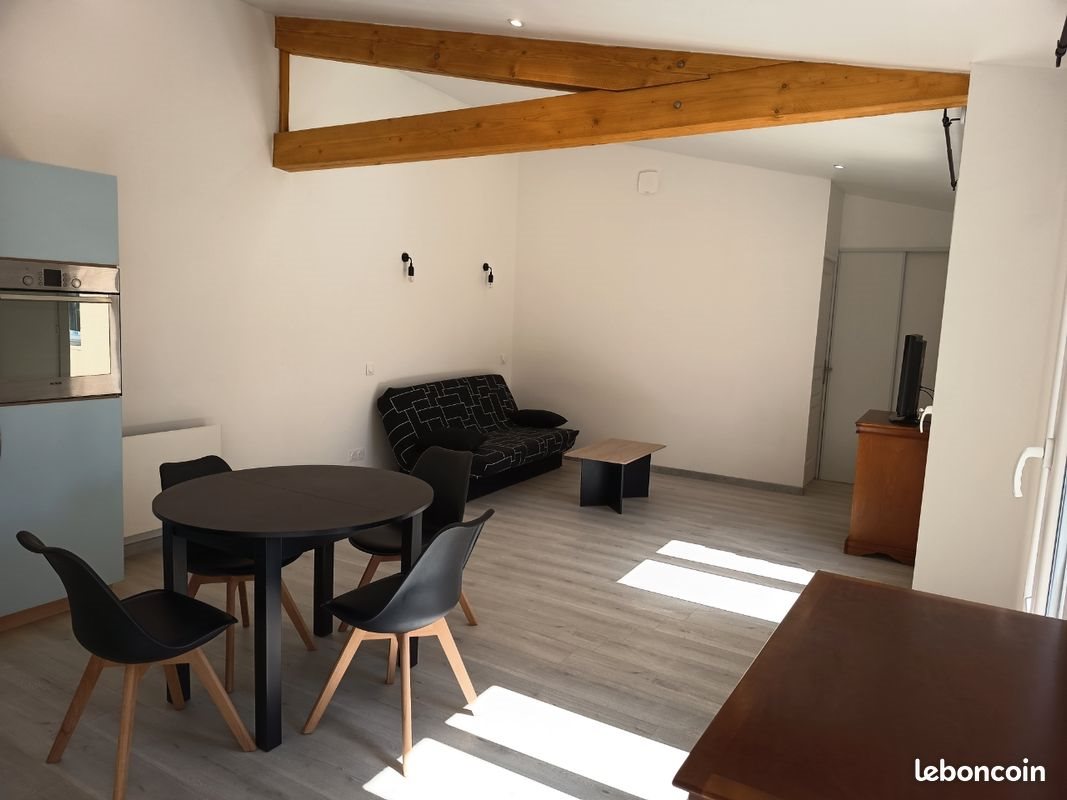 Maison à louer, 55m², Rochefort