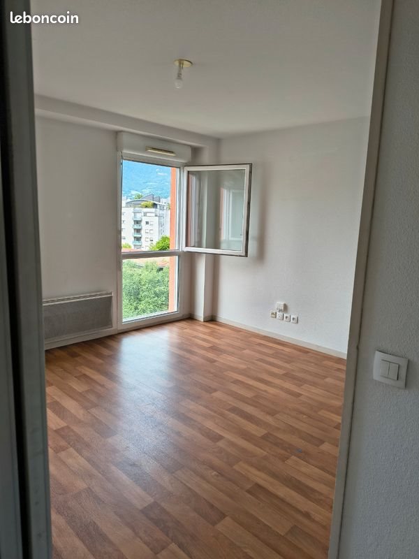 Appartement à louer, 24m², Grenoble