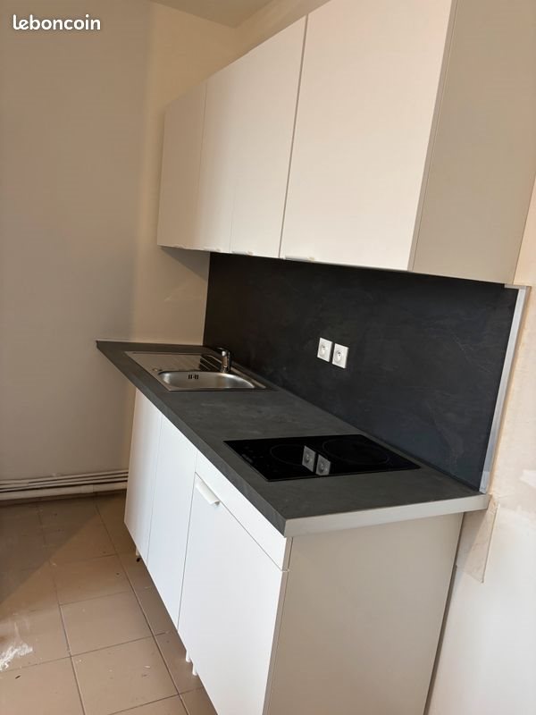 Appartement à louer, 26m², Provin