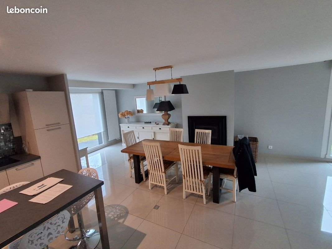 Maison à louer, 170m², Saultain