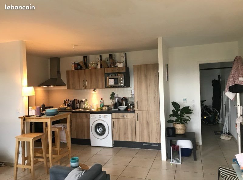 Appartement à louer, 68m², Gex