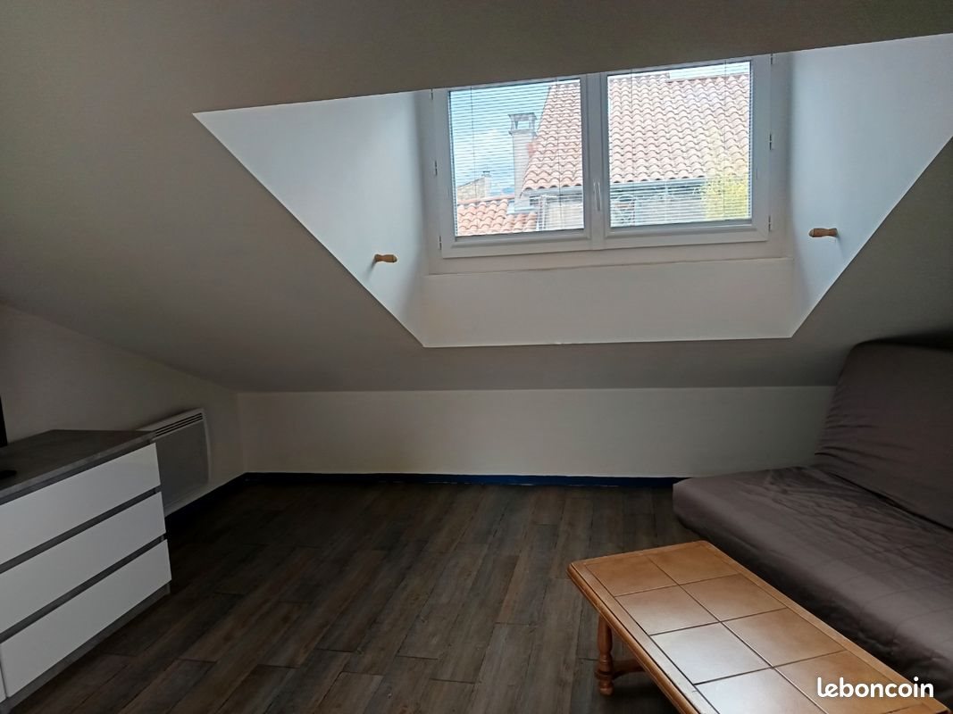 Appartement à louer, 18m², Millau