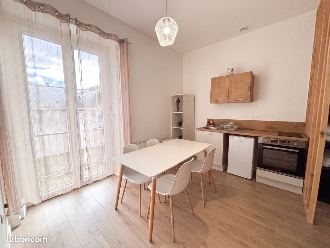 Appartement à louer, 28m², Romans-sur-Isère