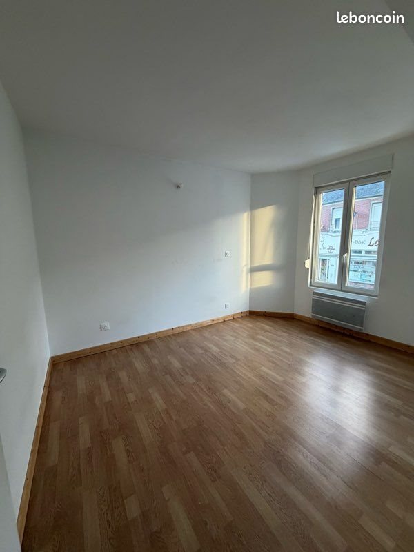 Appartement à louer, 60m², Crèvecoeur-le-Grand