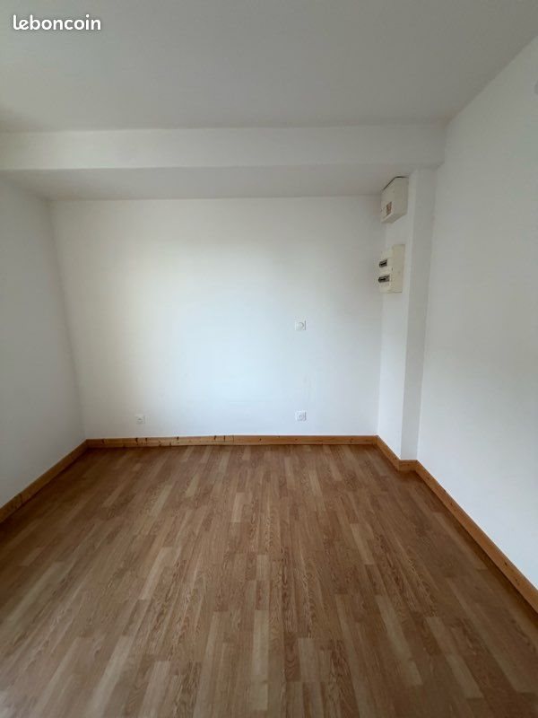 Appartement à louer, 60m², Crèvecoeur-le-Grand
