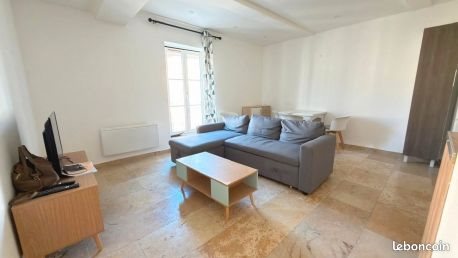Appartement à louer, 43m², Meyrargues