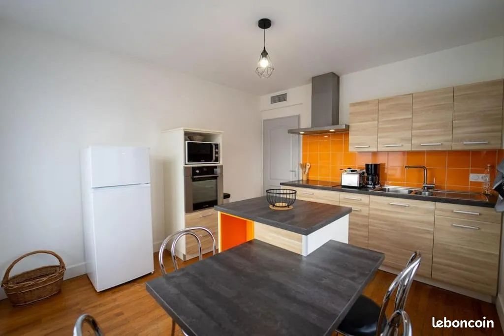 Appartement à louer, 75m², Sévrier