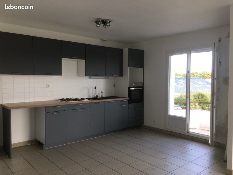 Appartement à louer, 75m², Mellac