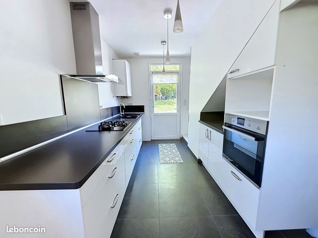 Maison à louer, 92m², Gond-Pontouvre