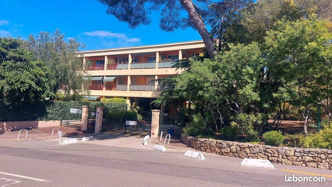 Appartement à louer, 30m², Saint-Raphaël