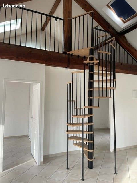 Appartement à louer, 90m², Panissières
