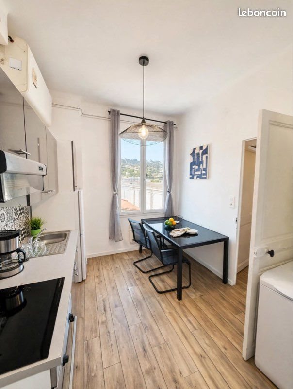 Appartement à louer, 27m², Toulon