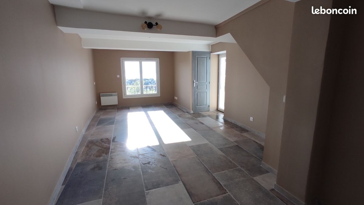 Maison à louer, 90m², Saissac