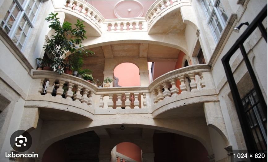 Appartement à louer, 26m², Nîmes